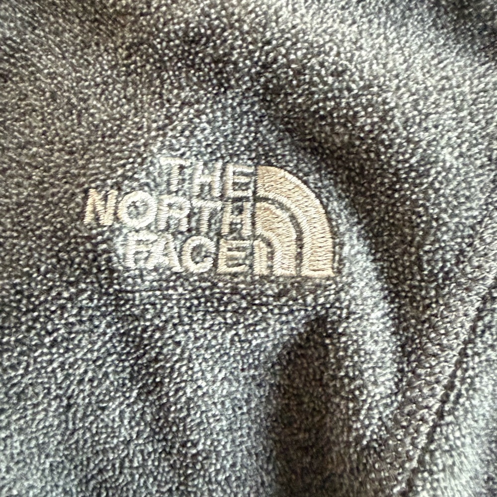 The North Face Women's Charcoal Gray Ski Jacket - Picture 5 of 12